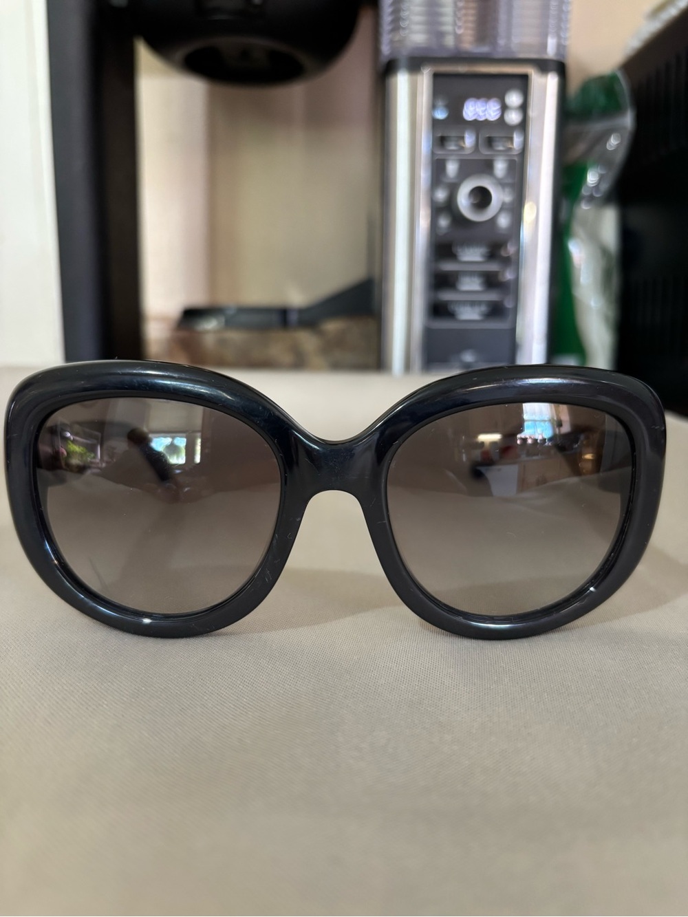 SALVATORE FERRAGAMO SUNGLASSES WONMENS 100% authentic WITH OUT ORIGINAL CASE.